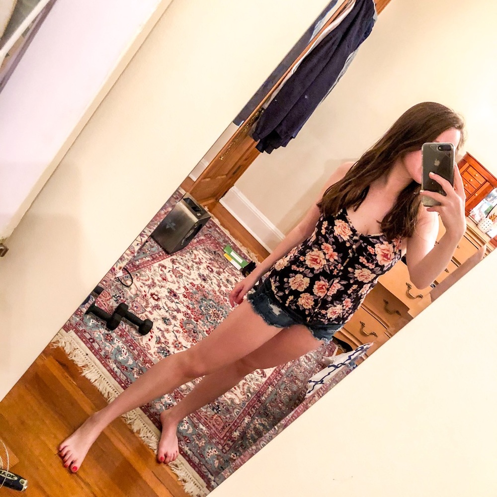 American Eagle flower tank top